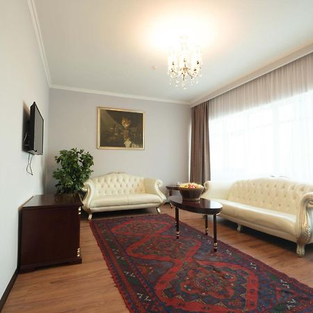 Reikartz Park Astana Ex-Royal Park Hotel & Spa Buitenkant foto
